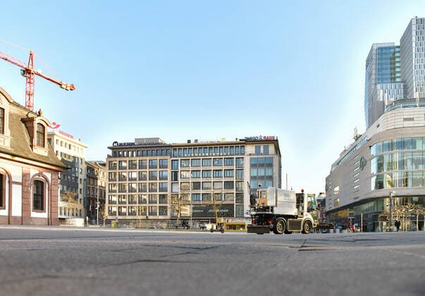 14.04.2021, xblx, Ein normaler Corona Tag in Frankfurt, nur wenige Menschen an der Hauptwache, emwirt Frankfurt am Main