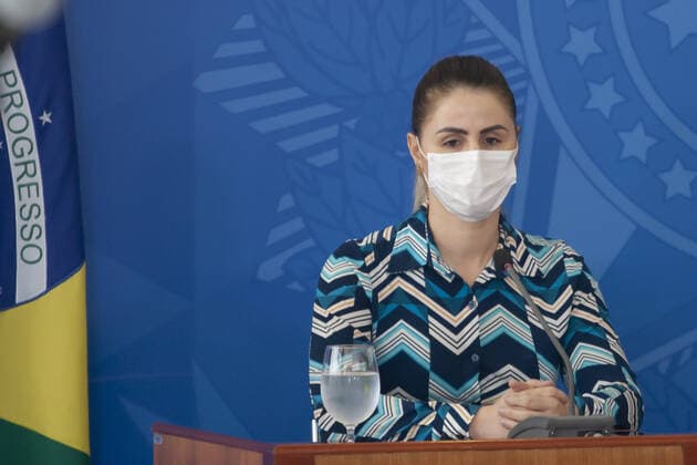 Press Conference on confronting the pandemic with Brazilian Minister of Health. April 14, 2021, Brasilia, Federal District, Brazil: Right after the meeting of the National Coordination Committee for Confronting the Pandemic, the Minister of Health, Marcelo Queiroga, together with Senate President Rodrigo Pacheco and representing the Chamber of Deputies doctor and federal deputy Dr. Luizinho and Francieli Fantinato, who is the coordinator of the National Immunization Program granting a press conference in the West Hall of the Planalto Palace.  Copyright: xLecoxVianax
