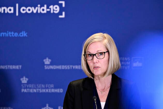 Enhedschef i Laegemiddelstyrelsen Tanja Erichsen, da hun og direktoer for Sundhedsstyrelsen Soeren Brostroem holder pressebriefing om corona-vaccinen fra AstraZeneca i Eigtveds Pakhus i Koebenhavn, onsdag den 14. april 2021.. , Snekkersten Denmark Copyright: PhilipxDavali PhilipxDavalix COP104 spdk20210414-174648-L