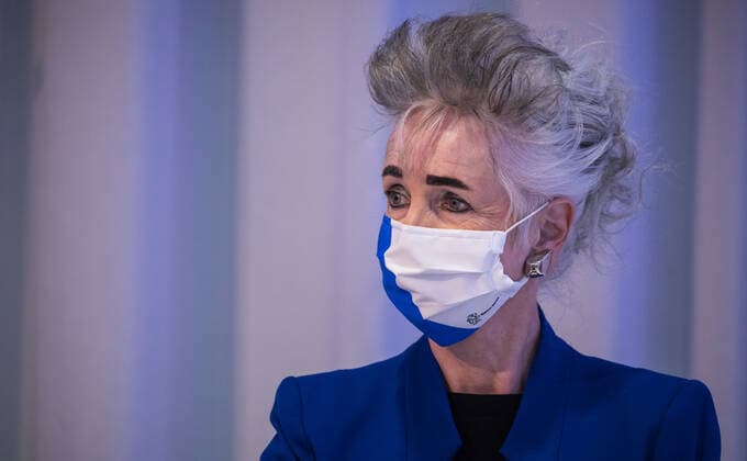 Zürich, Schweiz - 15. April 2021: Die Zürcher Regierungsrätin Carmen Walker Späh während der heutigen Medienkonferenz. Die Volkswirtschaftsdirektorin zeigte sich sehr besorgt. Zeitgeschehen