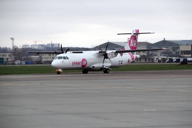 KYIV, UKRAINE - APRIL 16, 2021 - An aeroplane carrying the first batch of the Pfizer?BioNTech COVID-19 vaccine (Comirnaty) touches down at Kyiv International Airport, Kyiv, capital of Ukraine. The first batch of the Pfizer?BioNTech vaccine that contains 117,000 doses is intended for the residents of care homes and the employees of the State Emergency Service and the State Border Guard Service. Ukraine gets first batch of Pfizer vaccine  Copyright: xPavlo_Bagmutx