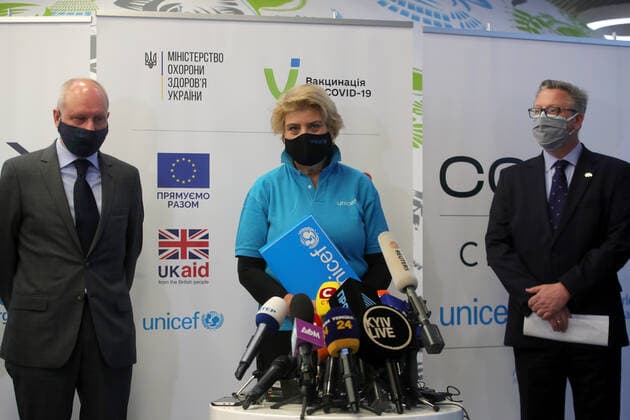 KYIV, UKRAINE - APRIL 16, 2021 - UNICEF Representative in Ukraine Lotta Sylwander (C) attends a briefing on the arrival of the first batch of the Pfizer-BioNTech COVID-19 (Comirnaty) vaccine, Kyiv, capital of Ukraine. Briefing on delivery of Pfizer vaccine to Ukraine  Copyright: xPavlo_Bagmutx