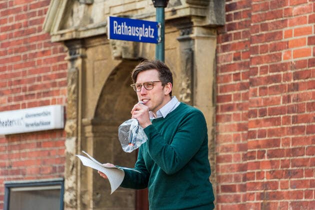 Kiel, 16. April 2021 Auf dem Rathausplatz in Kiel gab es heute am 16. April unter dem Motto NoCovid es ist möglich eine Demonstration für strengere Maßnahmen zur Corona Pandemie Bekämpfung. Die Teilnehmerzahl war auf 100 begrenzt, alle hielten sich an Maskenpflicht und Abstandsregeln.