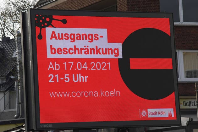 Köln, Coronazeit, Ausgang Lockdown, Ausgangs- beschränkung in köln ab 17.04.2021 von21-5 Uhr, 16.04.2021, Köln,