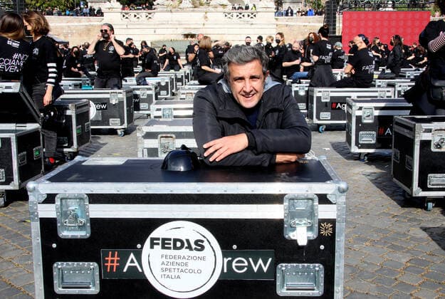 Rome, National show of the entertainment sector and events with 100 trunks in Piazza del Popolo Pictured: Flavio Insinna  Copyright: xPieroxTenaglix xIPAx xPieroxTenaglix