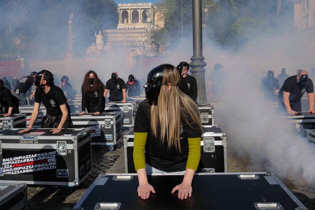 Trunks in the square in Rome, for the flashmob organized by show business workers to ask Draghi for help. The operators of a sector brought to its knees by the pandemic urge the prime minister to intervene to help them get back on track and take their trunks to Piazza del Popolo.  Copyright: xStefanoxRonchinix xIPAx xStefanoxRonchinix