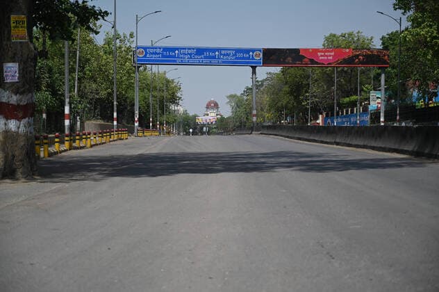 April 18, 2021, Allahabad, Uttar Pradesh, India: Prayagraj: A deserted view of Allahabad-Delhi Highway on first day of weekly lockdown during COVID-19 spread in Prayagraj on Sunday, April 18, 2021. Allahabad India - ZUMAv115 20210418_zap_v115_003 Copyright: xPrabhatxKumarxVermax