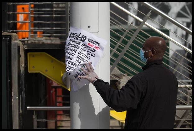 . 18 04 2021. London, United Kingdom. Piers Corbyn Covid Protest. Piers Corbyn holds anti vaccine covid 19 rules protest outside Wembley Stadium before the FA Cup Semi Final between Leicester City & Southampton.  xMartynxWheatleyx xi-Imagesx IIM-22130-0002