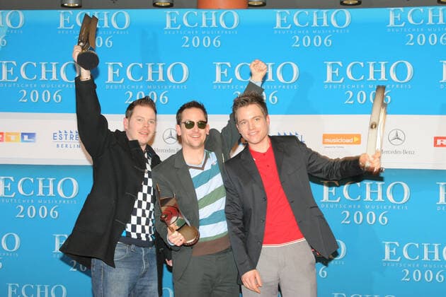 Echo Verleihung 12.03.2006 Musiker Martin Vandreier + Boris Lauterbach + Bjoern Warns, Band - Fettes Brot - Preistraeger bei der Verleihung der Echo-Awards, im Hotel Estrel, Sonnenallee 225, Berlin - 12.03.2006 -