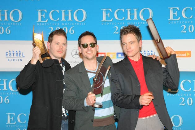 Echo Verleihung 12.03.2006 Musiker Martin Vandreier + Boris Lauterbach + Bjoern Warns, Band - Fettes Brot - Preistraeger bei der Verleihung der Echo-Awards, im Hotel Estrel, Sonnenallee 225, Berlin - 12.03.2006 -