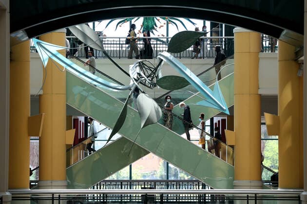 April 19, 2021, Lisbon, Portugal: People go shopping at the reopened Colombo shopping center in Lisbon, Portugal on April 19, 2021. Portugal begins third phase of COVID-19 unlocking on Monday with the reopening of high schools, universities, cinemas, shopping malls and indoor areas of restaurants reopened in the vast majority of the mainland Portugal but stricter rules will stay in place in municipalities where transmission rates remain high. Lisbon Portugal - ZUMAf123 20210419_zap_f123_011 Copyright: xPedroxFiuzax