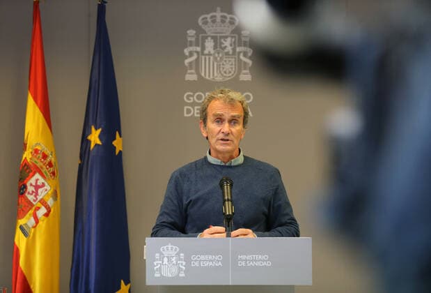 The director of the Center for Alerts and Health Emergencies (CCAES), Fernando Simon during a conference convened before the media, on April 19, 2021, at the Ministry of Health, Madrid, (Spain). During the conference, Fernando Simon has reported that the cumulative incidence continues to increase, 230.54 cases per 100,000 inhabitants in the last 14 days throughout the national territory. 19 APRIL 2021;PANDEMIC;CORONAVIRUS;EVOLUTION;COVID-19;CASES;INFECTED;HOSPITALIZED;STRAINS;VARIANTS Isabel Infantes LagenciaEP 04 19 2021 Madrid (Spain) Madrid (Spain) Spain Copyright: xIsabelxInfantesx 3651757