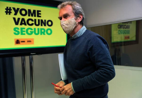 The director of the Centre for Alerts and Health Emergencies (CCAES), Fernando Simon at his exit from a conference convened before the media, on April 19, 2021, at the Ministry of Health, Madrid, (Spain). During the conference, Fernando Simon has reported that the cumulative incidence continues to increase, 230.54 cases per 100,000 inhabitants in the last 14 days throughout the national territory. 19 APRIL 2021;PANDEMIC;CORONAVIRUS;EVOLUTION;COVID-19;CASES;INFECTED;HOSPITALIZED;STRAINS;VARIANTS Isabel Infantes LagenciaEP 04 19 2021 Madrid (Spain) Madrid (Spain) Spain Copyright: xIsabelxInfantesx 3651766