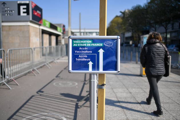 France: le stade de France transformé en vaccinodrome. The vaccination center of the Stade de France in Saint-Denis. 267306 2021-04-22 _sans_perso  Copyright: xL.Urmanx xStarfacex STAR_267306_003