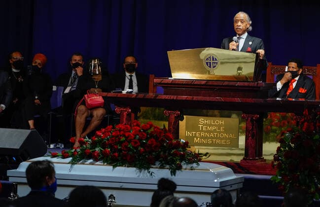 Bilder des Jahres 2021, News 04 April News Themen der Woche KW16 News Bilder des Tages The Reverend Al Sharpton delivers remarks during the funeral for 20 year old Daunte Wright who was shot and killed by police officer Kimberly Ann Potter during a traffic stop and attempted arrest in Brooklyn Center, Minnesota on Thursday, April 22, 2021.  JEM20210422016 JEMALxCOUNTESS