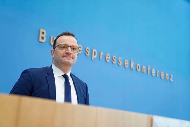 Bilder des Jahres 2021, News 04 April News Themen der Woche KW16 News Bilder des Tages Bundespressekonferenz, Aktuelle Corona Lage Aktuell, 23.04.2021, Berlin, Bundesminister für Gesundheit Jens Spahn im Portrait bei der Bundespressekonferenz zum Thema Aktuelle Corona-Lage Berlin Berlin Deutschland *** Federal Press Conference, Current Corona Situation Current, 23 04 2021, Berlin, Federal Minister of Health Jens Spahn in portrait at the Federal Press Conference on the topic Current Corona Situation Berlin Berlin Germany