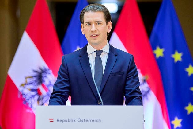 News Themen der Woche KW16 News Bilder des Tages - Wien 23.04.2021 - Coronavirus-Krise - Nach neuerlichen Beratungen der Regierung mit der Opposition, Fachleuten, den Landeshauptleute nund den Sozialpartnern gab es am Nachmittag im Weltmuseum eine Pressekonferenz zur geplanten Öffnungstrategie im Mai. PHOTO: Bundeskanzler Sebastian Kurz (ÖVP) Vienna (Austria) - Coronavirus crisis - After renewed consultations between the government and the opposition, experts, the provincial governors and the social partners, there was a press conference in the Federal Chancellery in the afternoon on the planned opening strategy for May. Regierung verkündet Öffnungsstrategie