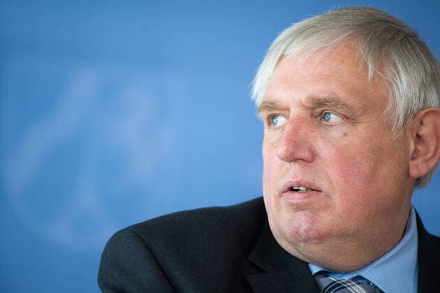 Coronavirus - Landesregierung Nordrhein-Westfalen Karl-Josef Laumann (CDU), Gesundheitsminister von Nordrhein-Westfalen, spricht während einer Pressekonferenz. Die Landesregierung äußert sich zum Stand der Massnahmen während der Coronavirus-Pandemie. Düsseldorf Nordrhein-Westfalen Deutschland