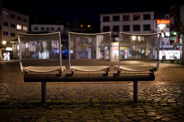 Coronavirus - Ausgangssperre in Herford Menschenleere Straßen waren ab 22 Uhr die Regel in der Stadt Herford in der Nacht. Foto: Kirchner-Media Wedel Herford Nordrhein-Westfalen Deutschland Copyright: xKirchner-Media Wedelx