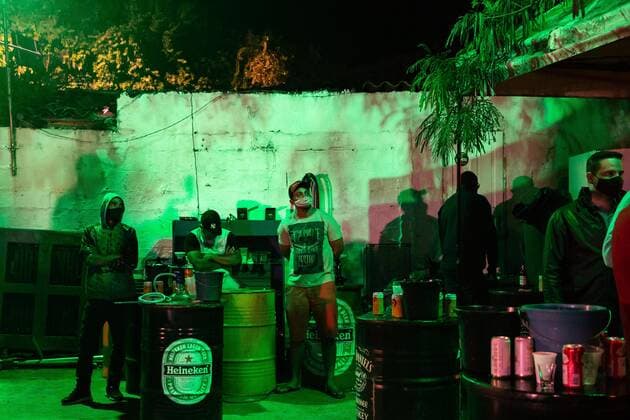 April 25, 2021, Sao Paulo, Sao Paulo, Brazil: Police officers dispersed an illegal and clandestine party in Carapicuiba (Sao Paulo) in the early hours of Sunday, 25. About 120 people were in place, most without a face shield, drinking and smoking hookah, disregarding the health conditions and failing to comply with the quarantine against Covid-19. Sao Paulo Brazil - ZUMAl146 20210425_zaf_l146_006 Copyright: xPauloxLopesx