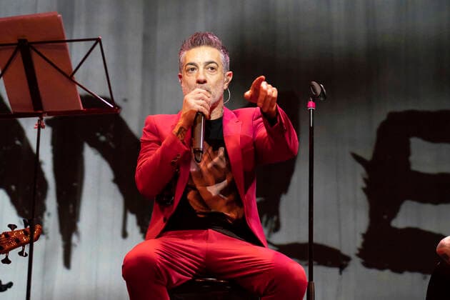 April 25, 2021, Madrid, Spain: The singer Jose Molinero, known as J. Molly from the heavy metal band Hamlet, seen performing at the Munos Seca theater in Madrid. Madrid Spain - ZUMAs197 20210425_zaa_s197_030 Copyright: xOscarxFuentesx