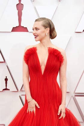 OscarÂ® nominee Amanda Seyfried arrives on the red carpet of The 93rd OscarsÂ® at Union Station in Los Angeles, CA on Sunday, April 25, 2021. Los Angeles CA USA  Copyright: xMattxPetitx 34135241THA