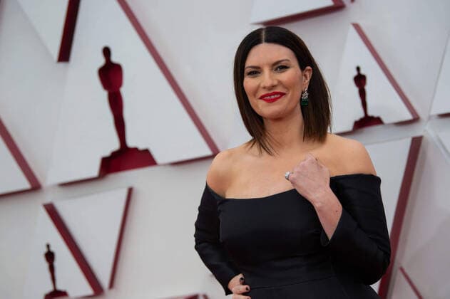 OscarÂ® nominee Laura Pausini arrives on the red carpet of The 93rd OscarsÂ® at Union Station in Los Angeles, CA on Sunday, April 25, 2021. Los Angeles CA USA  Copyright: xMattxPetitx 34135369THA