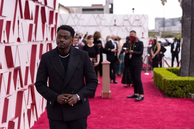OscarÂ® nominee Daniel Kaluuya arrives on the red carpet of The 93rd OscarsÂ® at Union Station in Los Angeles, CA on Sunday, April 25, 2021. Los Angeles CA USA  Copyright: xMattxSaylesx 34135378THA