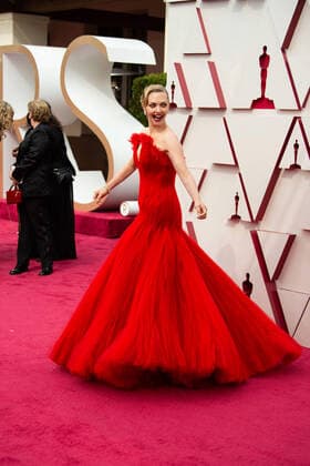 OscarÂ® nominee Amanda Seyfried arrives on the red carpet of The 93rd OscarsÂ® at Union Station in Los Angeles, CA on Sunday, April 25, 2021. Los Angeles CA USA  Copyright: xMattxPetitx 34135393THA