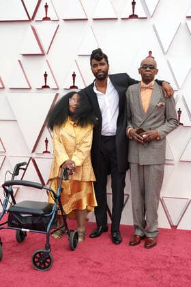 April 25, 2021, Los Angeles, California, USA: Oscar nominee SHAKA KING (center) and guests arrives on the red carpet of The 93rd Oscars at Union Station. Los Angeles USA  - ZUMA 20210425_mda_z03_173 Copyright: xMattxPetitx