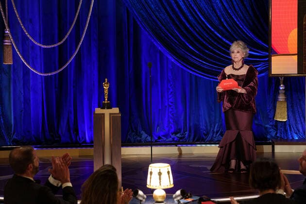 Rita Moreno presents the OscarÂ® for Best Picture during the live ABC Telecast of The 93rd OscarsÂ® at Union Station in Los Angeles, CA on Sunday, April 25, 2021. Los Angeles CA USA  Copyright: xToddxWawrychukx 341351019THA