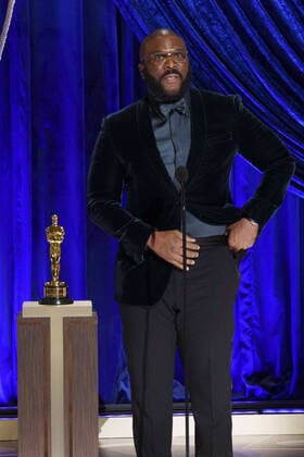 Tyler Perry accepts the Gene Hersholt Humanitarian Award during the live ABC Telecast of The 93rd Oscars at Union Station in Los Angeles, CA on Sunday, April 25, 2021. Los Angeles CA USA  Copyright: xToddxWawrychukx 34135982THA