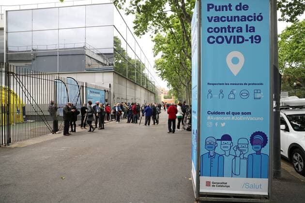 April 26, 2021, Barcelona, Catalonia, Spain Massive vaccination pilot test at the Fira de Barcelona, where 1,000 people have been vaccinated against  JoanxValls