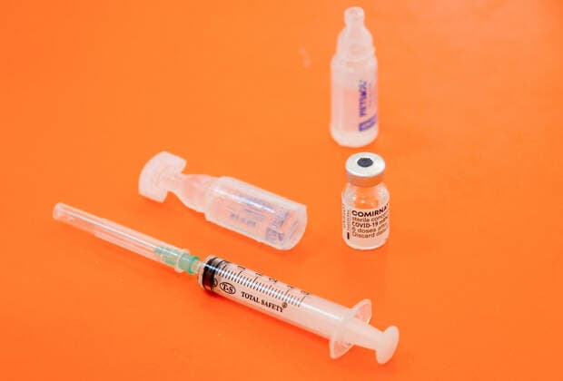 April 27, 2021, Tunis, Tunisia: A syringe and a dose of Pfizer-BioNTech COVID-19 vaccine are seen at Ariana Youth Center as vaccination centers across the country experience an influx of registrations during Ramadan. Tunis Tunisia - ZUMAs197 20210427_zaa_s197_020 Copyright: xJdidixWassimx