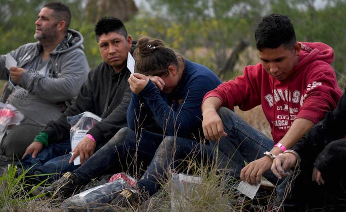 April 27, 2021, La Joya, Texas, USA: Asylum-seeking migrants are processed after crossing border from Mexico in La Joya TX on April 27, 2021. A surge has been overwhelming U.S. facilities at the southern borders. La Joya USA - ZUMAg208 20210427_zap_g208_009 Copyright: xCarolxGuzyx