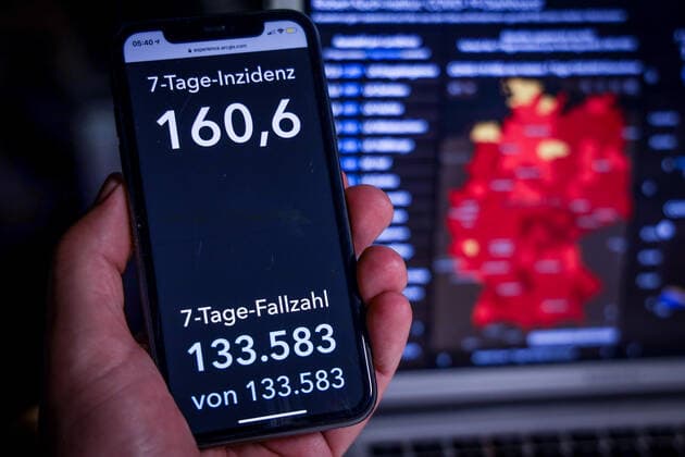 Coronavirus in Deutschland - Covid-19-Dashboard des Robert Koch-Institut 28.04.2021: Robert Koch-Institut: 7-Tage-Inzidenz 160,6. 7-Tage-Fallzahl 133.583. COVID-19-Fälle 3.332.532. Zugang um 22.231 gegenüber dem Vortag. COVID-19-Todesfälle 82.280. Zugang um 312 gegenüber dem Vortag.