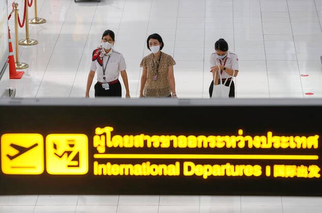 April 28, 2021, Bangkok, Thailand: Airport ground staff wearing face masks as a precaution against the spread of coronavirus, at Suvarnabhumi airport..Ministry of Public Health and the Airport Operation Centre set up a new vaccination centre to remedy the Covid 19 emergency situation and efficiency of vaccination for aviation-related personnel. Bangkok Thailand - ZUMAs197 20210428_zaa_s197_026 Copyright: xChaiwatxSubprasomx