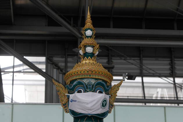 April 28, 2021, Bangkok, Thailand: A giant statue wearing face mask at Suvarnabhumi airport..Ministry of Public Health and the Airport Operation Centre set up a new vaccination centre to remedy the Covid 19 emergency situation and efficiency of vaccination for aviation-related personnel. Bangkok Thailand - ZUMAs197 20210428_zaa_s197_041 Copyright: xChaiwatxSubprasomx