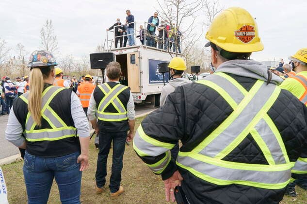 April 29, 2021, Montreal, PQ, Canada: Michel Murray, spokesman with the Canadian Union of Public Employees, addresses a rally of striking Port of Montreal dockworker in Montreal on Thursday, April 29, 2021. Montreal Canada  - ZUMAc35_ 20210429_zaf_c35_067 Copyright: xPaulxChiassonx
