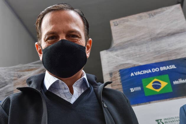 SÃO PAULO, SP - 30.04.2021: BUTANTAN ENTREGA VACINAS AO PNI - João Doria, (PSDB) Governor of São Paulo is monitoring the release of another 420 thousand doses of the Coronavac vaccine, from the Butantan Institute, against Covid-19 (Coronavirus) to the PNI (National Immunization Program) of the Ministry of Health, until now the Butantan has already delivered 42.05 million vaccines. This Friday, (30) at the Butantan Institute. x2059198x  RobertoxCasimiro