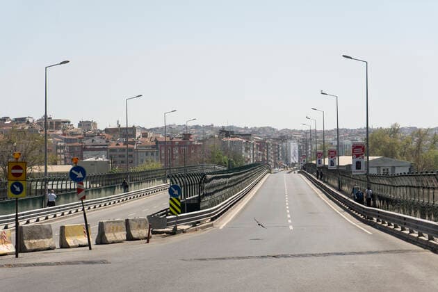 April 30, 2021, Istanbul, TUR: 17 days full lockdown officially began on Thursday evening but its impact was more evident on Friday. A view of empty Kadikoy district during the curfew which was imposed to prevent the spread of the coronavirus disease (COVID-19) in Istanbul, Turkey on April 30, 2021. Istanbul TUR - ZUMAz112 20210430_zip_z112_012 Copyright: xJasonxDeanx