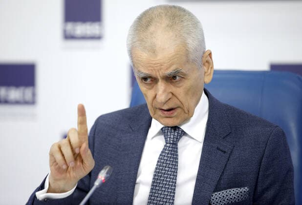 MOSCOW, RUSSIA - APRIL 30, 2021: Gennady Onishchenko, former chief sanitary physician of Russia, first deputy chairman of the Russian State Duma s Science and Education Committee, gives a press conference on the coronavirus situation in Russia. Mikhail Pochuyev TASS  TS0FE9FA