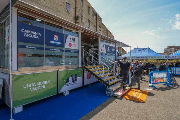 Italy: hub clinic vaccines mobile Naples, today, April 30, 2021, at the hospital S.Gennaro in the Sanitˆ district the vaccination campaign of the over 60 and fragile category with vaccines Astrazeneca and Pfizer, the clinic is mobile will stop in the neighborhoods of the Neapolitan suburbs the intent of the Asl Napoli 1 is to reach those who have difficulty in going to the hub stationary ABPH4161 Copyright: xAntonioxBalascox