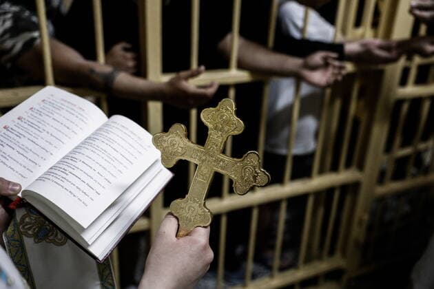 April 30, 2021, Athens, Greece: Procession of the Epitaph in Korydalos prison during Orthodox Holy Week. Athens Greece - ZUMAe114 20210430_zaa_e114_013 Copyright: xEurokinissix