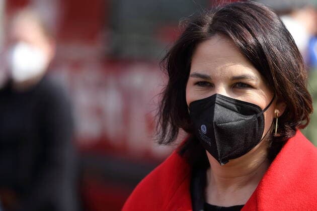 Kanzlerkandidatin Annalena Baerbock (Bündnis 90 Die Grünen) während einer Kundgebung des DGB zum Tag der Arbeit auf dem Bassinplatz in Potsdam, 1. Mai 2021. Maikundgebung in Potsdam