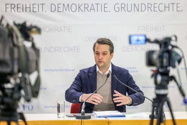 20210503 Press conference of the FPOe Corona politics in Linz and Vienna - the comparison makes safe VIENNA, AUSTRIA - MAY 3: Viennese chairman Dominik Nepp (FPOE) at Press conference - of the FPOe Corona politics in Linz and Vienna - the comparison makes safe at FPOe-Media Center on May 3, 2021 in Vienna, Austria. 210503_SEPA_10_029 Copyright: xMichaelxIndrax SEPAxMedia