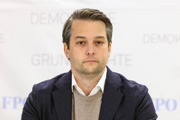 20210503 Press conference of the FPOe Corona politics in Linz and Vienna - the comparison makes safe VIENNA, AUSTRIA - MAY 3: Viennese chairman Dominik Nepp (FPOE) at Press conference - of the FPOe Corona politics in Linz and Vienna - the comparison makes safe at FPOe-Media Center on May 3, 2021 in Vienna, Austria. 210503_SEPA_10_035 Copyright: xMichaelxIndrax SEPAxMedia