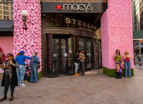 Annual Macy s Flower Show in the time of pandemic Visitors outside Macy s flagship department store in Herald Square in New York which is festooned with floral arrangements for the annual Macy s Flower Show, on opening day Sunday, April 2, 2021. Visitors flock to this year s show with this year™s theme, Give. Love. Bloom. The show, which was on hiatus last year due to the pandemic, has been designed to encourage social distancing. The show will run until May 16. (  RichardxB.xLevine