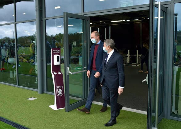 . 04 05 2021. Bodymoor Heath, United Kingdom. Prince William, the Duke of Cambridge, during a visit to the Aston Villa High Performance Centre at Bodymoor Heath, United Kingdom.  xPoolx xi-Imagesx IIM-22151-0010