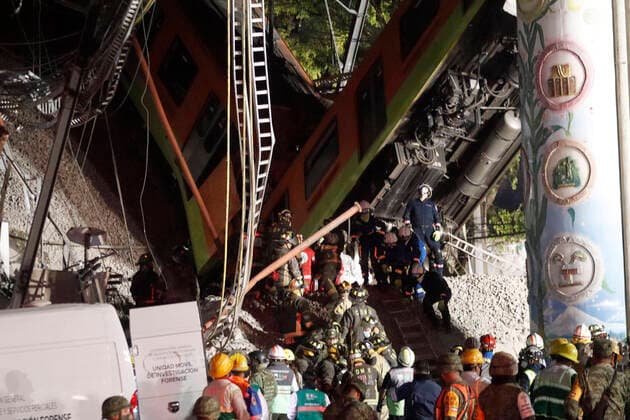 Mexico City s Subway Crash Rescuers carry out work to rescue the bodies of the victims who lost their lives in the accident of the subway of line 12 of Olivos station, due to the fact that the bridge structures collapsed and what had a result of 23 deaths and more than 79 wounded. **World Rights ** Mexico City Mexico Copyright: LuisxBarronx xEyepixxGroup